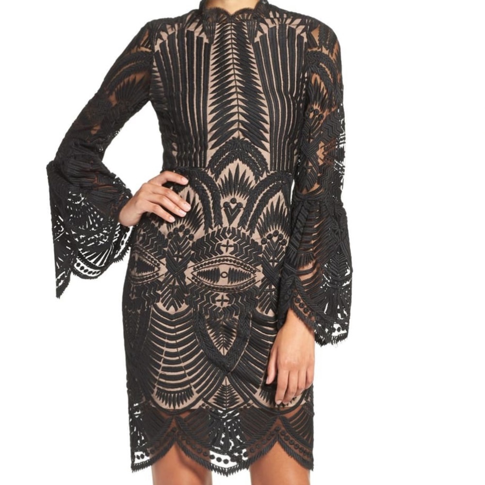 Bardot | Bell Sleeve Lace Dress 🖤